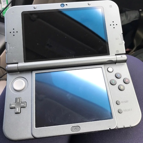 Nintendo 3DS SOLD - Picture 2 of 5